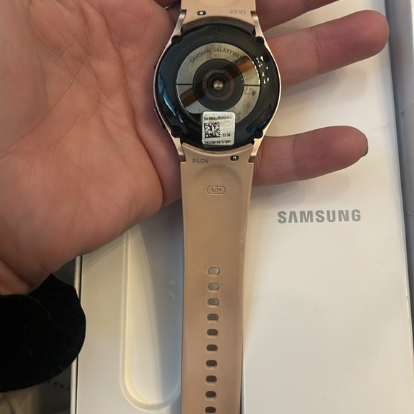 Samsung Galaxy Watch 4 - Picture 11 of 12